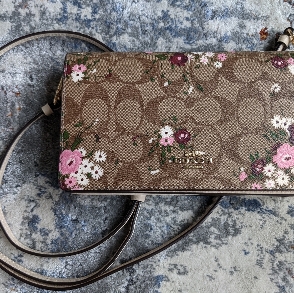 Coach Anna Evergreen Field Floral Clutch Crossbody